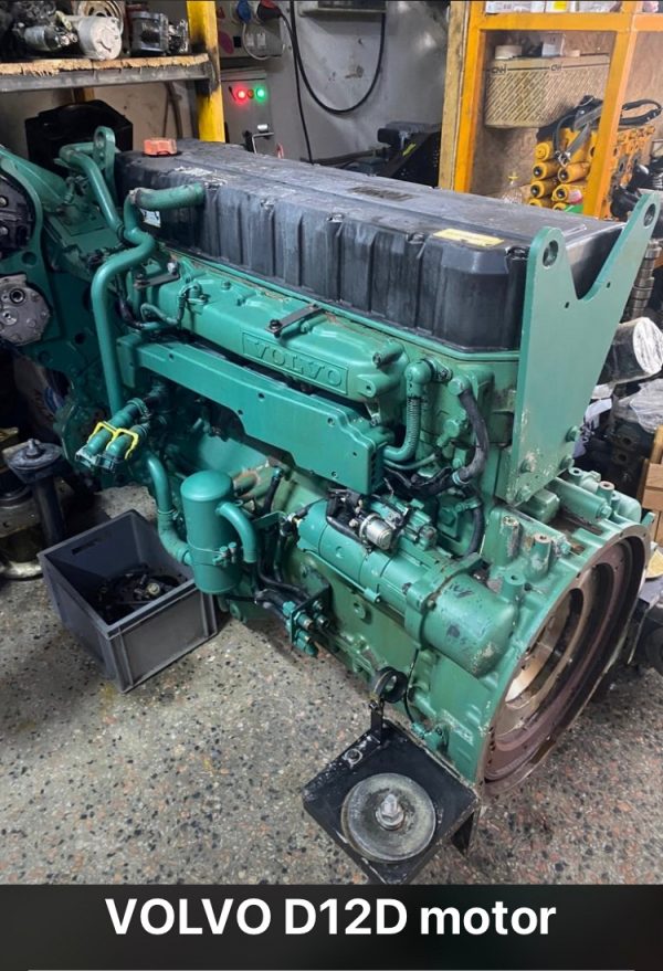 Volvo D12D Motor