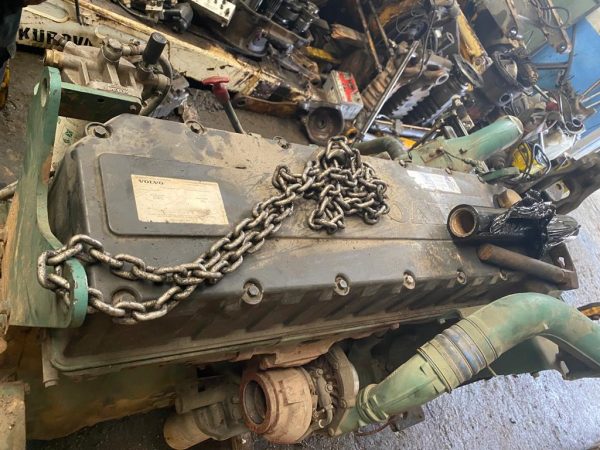 VOLVO-D12C-MOTOR (1)