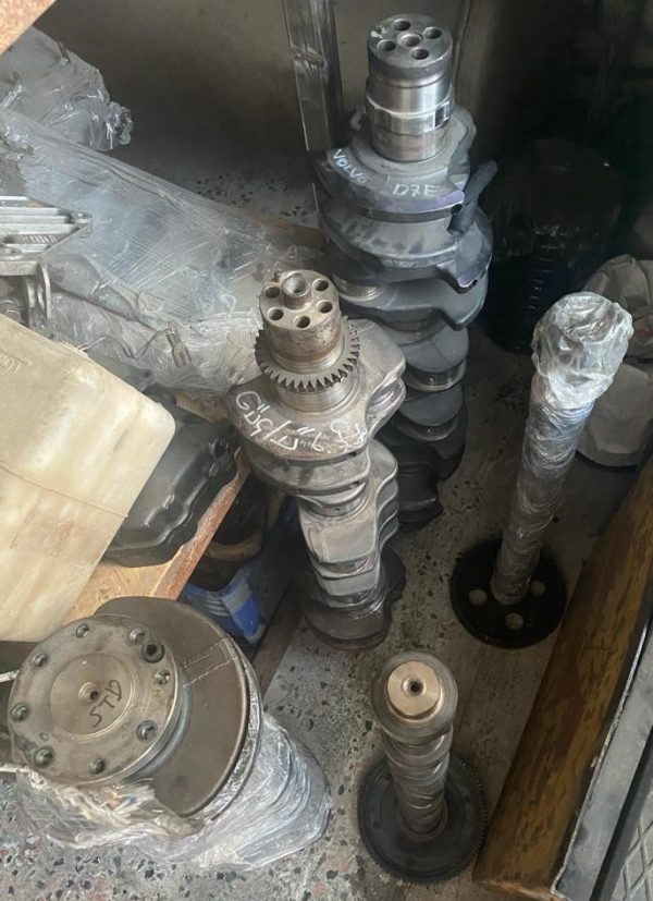 vovo-d7e-engine-crank-shaft-catc7-cumminsqsb6.7-5.9